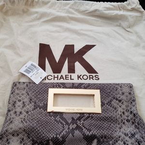 Michael Kors Berkley clutch NWT